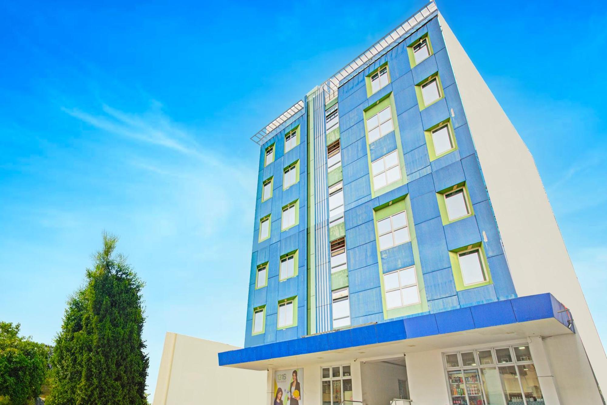 Collection O 1318 Residences, University Belt, Metro Manila Exterior photo